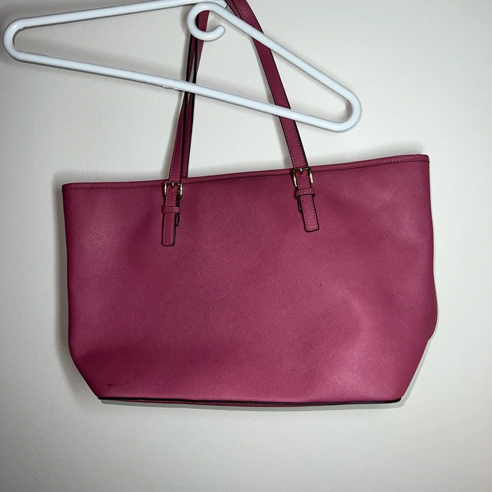 Michael Kors Fuschia Jet Set Leather Medium Tote